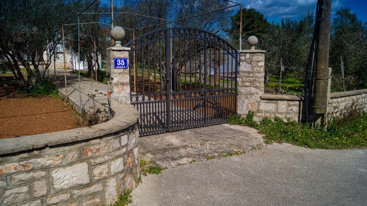 Vila Vecchia Oliva,Kuljica Kukljica Exteriér fotografie